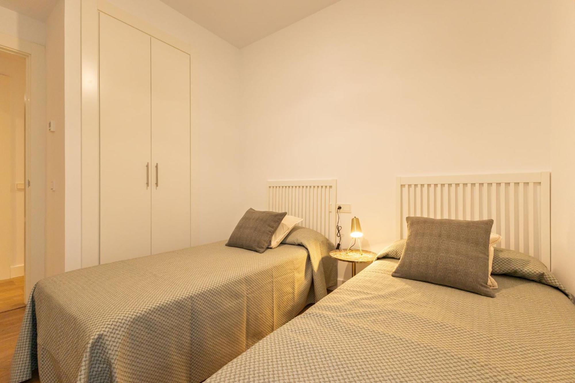 Cathedral Apartment Welcome Wheelchairs 6 Pax เซบีญา ภายนอก รูปภาพ