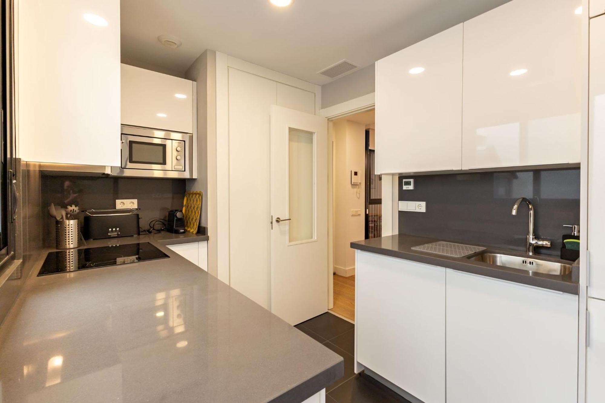 Cathedral Apartment Welcome Wheelchairs 6 Pax เซบีญา ภายนอก รูปภาพ