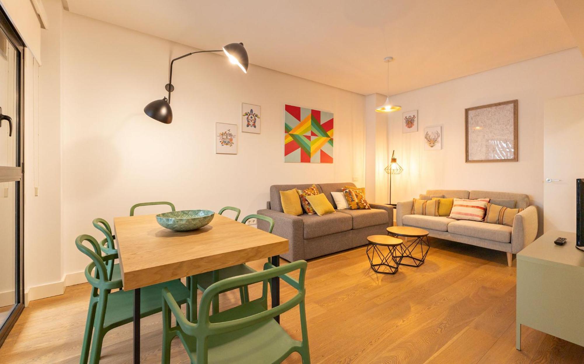 Cathedral Apartment Welcome Wheelchairs 6 Pax เซบีญา ภายนอก รูปภาพ