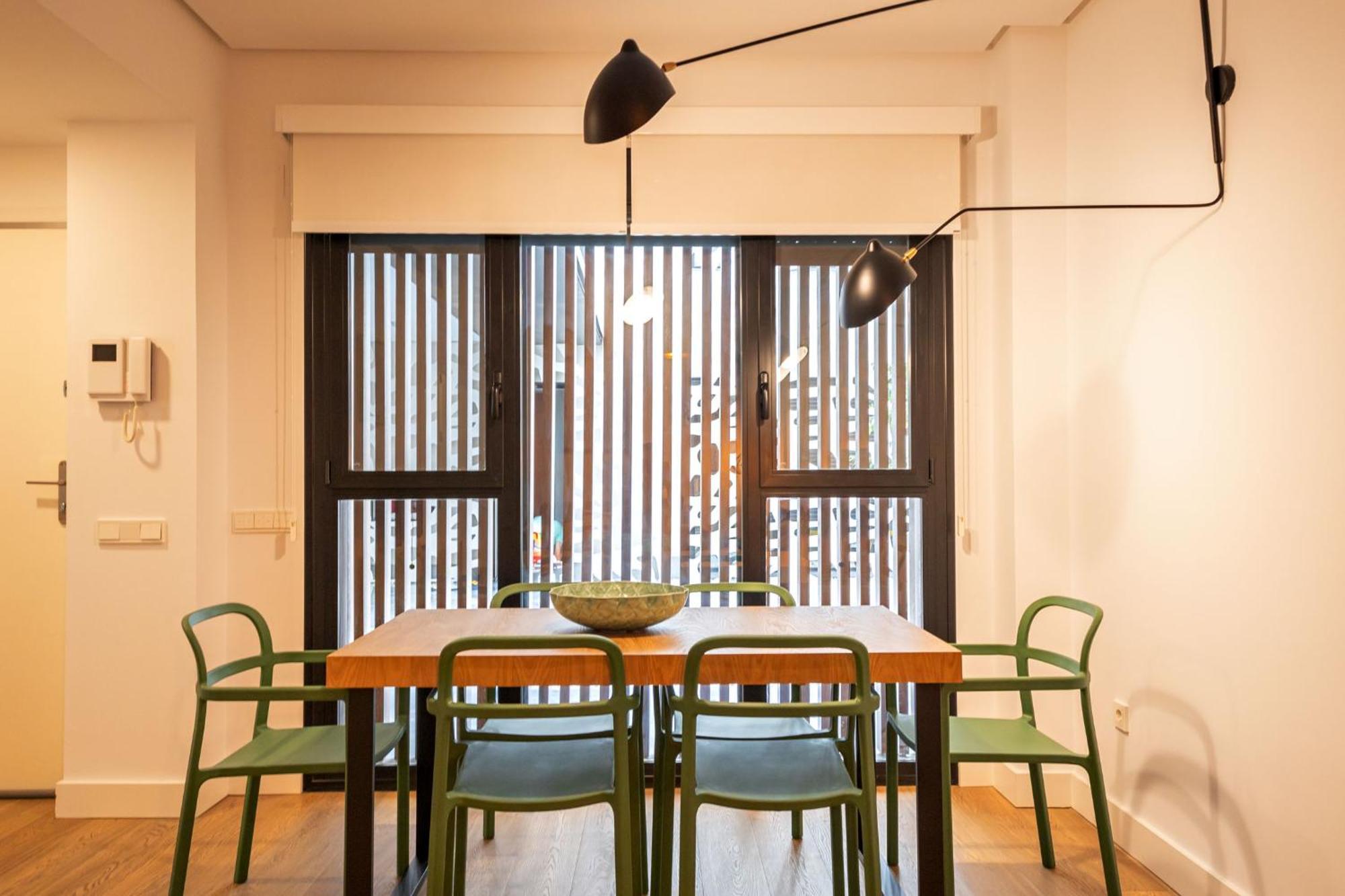Cathedral Apartment Welcome Wheelchairs 6 Pax เซบีญา ภายนอก รูปภาพ